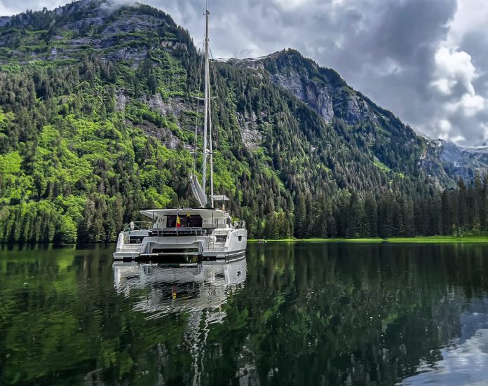 Fountaine Pajot Astreá 42