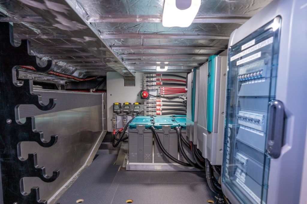 Advanced electrical system - Semifly 45