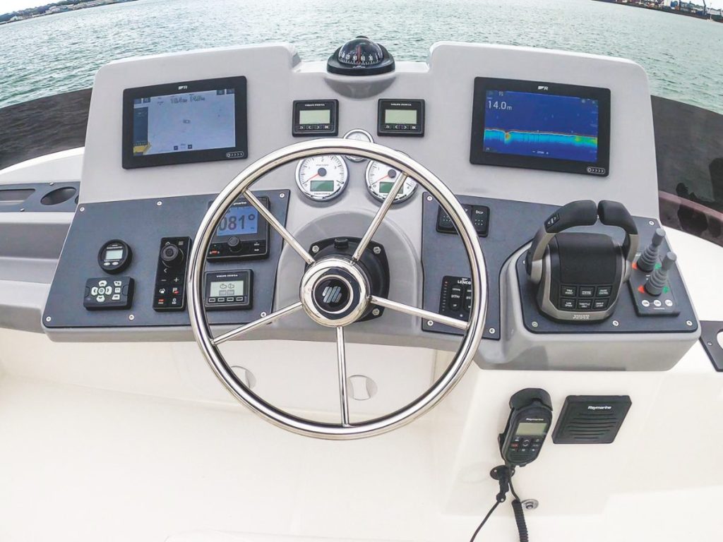 There are two options for conning the vessel, both well-equipped.