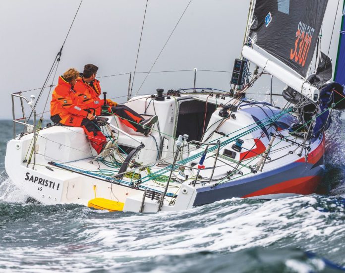 Built for buoy racers or offshore bashers, the Sunfast 3300 has the capabilities.