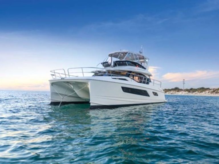 Aquila 44