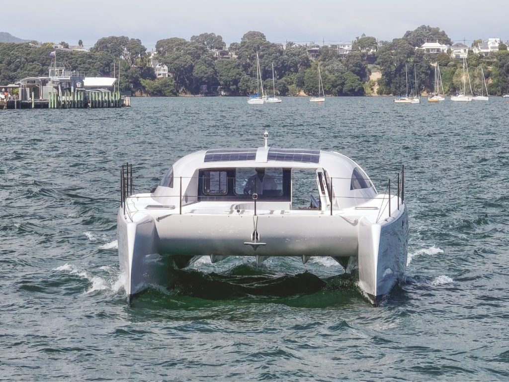 Efficiency is what Earthling’s hull is all about. 10 knots is the sweet spot, but she’ll sprint to 18 knots-plus.