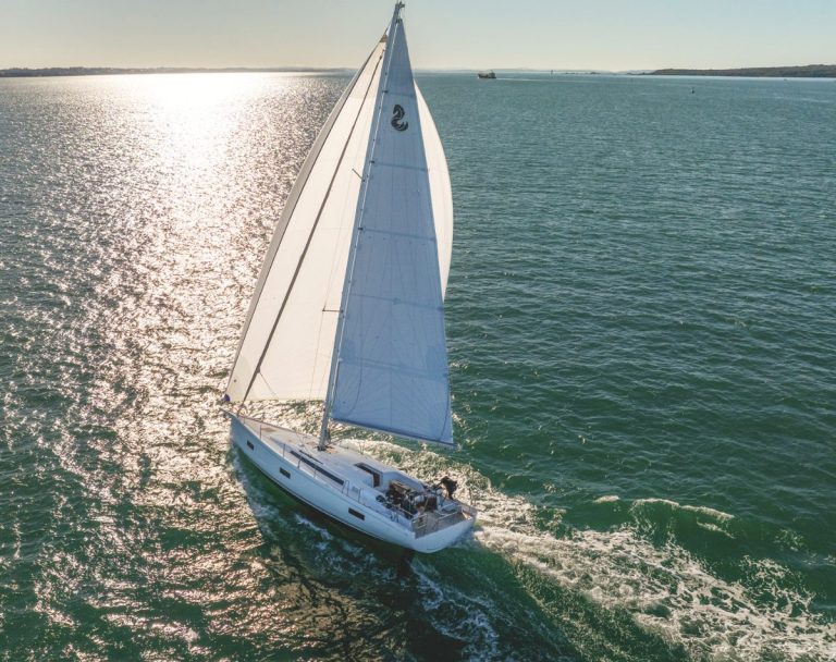 Beneteau First 44