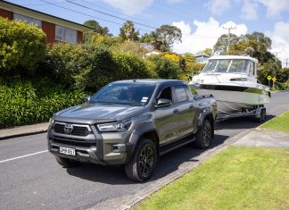 Toyota Hilux SR5 Cruiser Hybrid tow test Toyota Hilux SR5 Cruiser Hybrid tow test