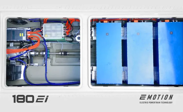 E-Motion™ 180e Inboard © Vision Marine Technologies