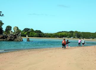 Pataua on Northland’s East Coast: Quiet moments. Good. Pataua on Northland’s East Coast: Quiet moments. Good.