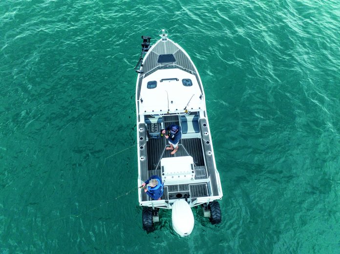 Innovision IV7000 Amphibious // Photo credit: Roger Mills / Bosting New Zealand