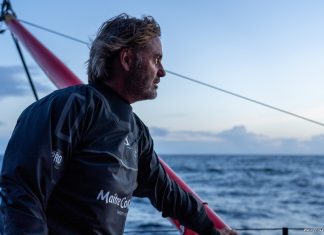 Yannick Bestaven Battles Damage as Cape Horn Beckons Yannick Bestaven Battles Damage as Cape Horn Beckons