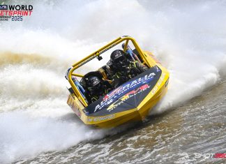 Australian Phonsy Mullan makes jetsprint history clinching the Triple Crown in the Unlimited Premier Class