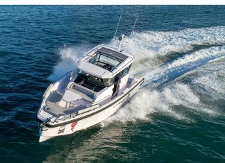 2024 Axopar 29 Cross Cabin