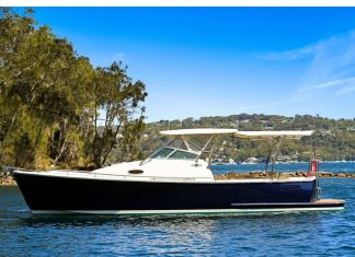 2005 Palm Beach Motor Yachts PB 32 Sport Sea Eagle