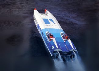 Cowes Torquay Cowes offshore powerboat race: timeless endurance Cowes Torquay Cowes offshore powerboat race: timeless endurance