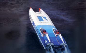 Cowes Torquay Cowes offshore powerboat race: timeless endurance