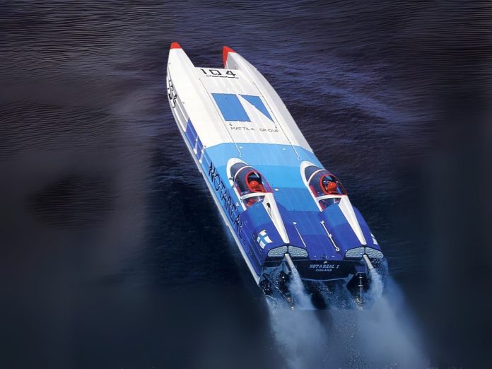 Cowes-Torquay-Cowes: Class 120 Entry no #5 Notareal 1-125 Christian McCauley 🇺🇸 Anthony Smith 🇺🇸 Photo credit: Unknown