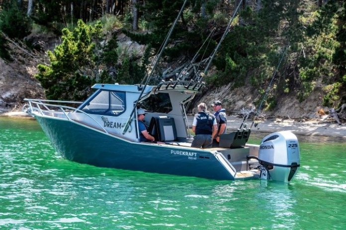 Purekraft 700 HT // Photo credit: Will Calver / Boating New Zealand
