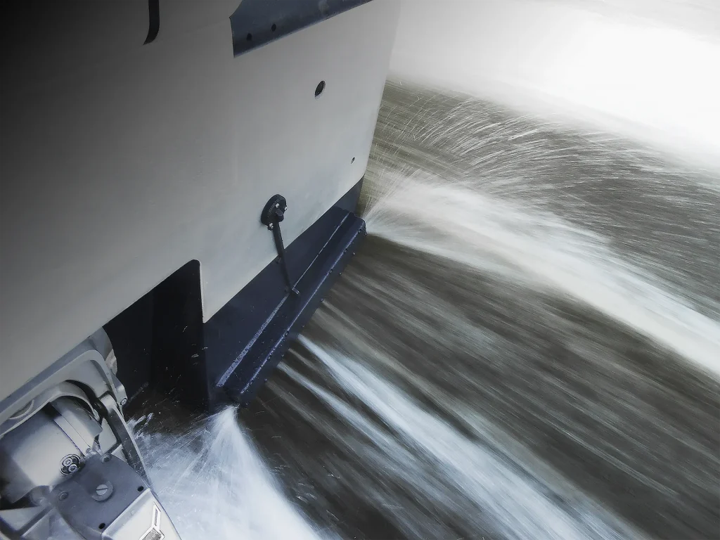 Zipwake trim control in action