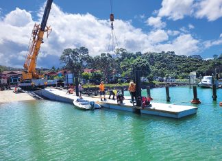 New pontoon restores full access at Tūtūkākā boat ramp