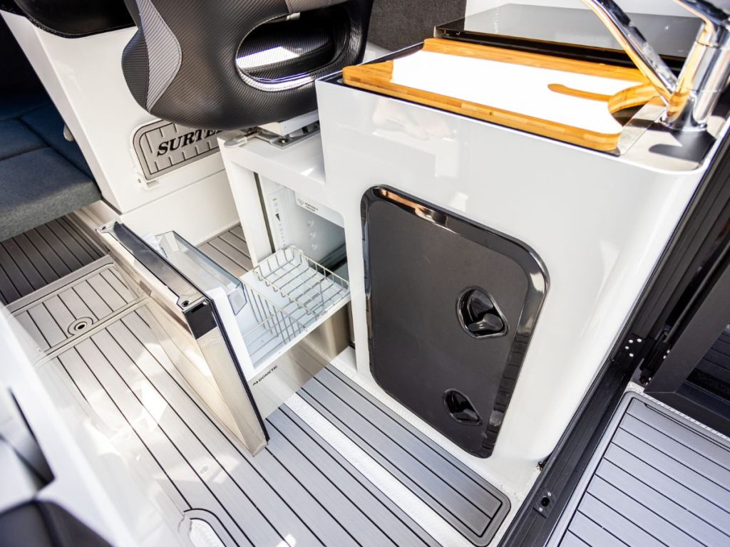 Surtees 770 Game Fisher XL // Photo credit: Surtees