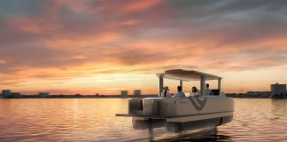 The VS–9 Skye was designed for fun, freedom and connection on the water // Image: Vessev