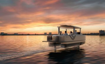 The VS–9 Skye was designed for fun, freedom and connection on the water // Image: Vessev