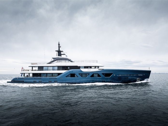 Amels 60 superyacht 21.12 arrives in Auckland // Photo credit: Tec Wire / Amels