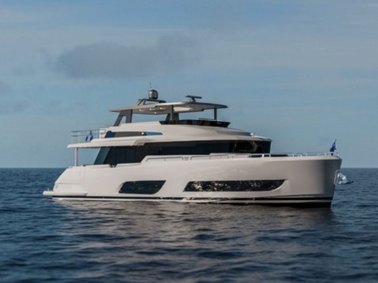A first look at the new Horizon V74 EVO at Boot Düsseldorf // Photo credit: Horizon Yachts