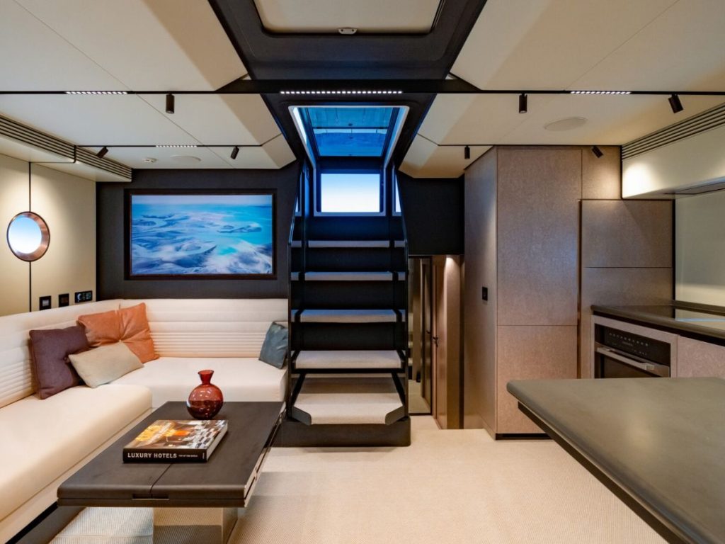 VanDutch 75 // Photo credit: VanDutch