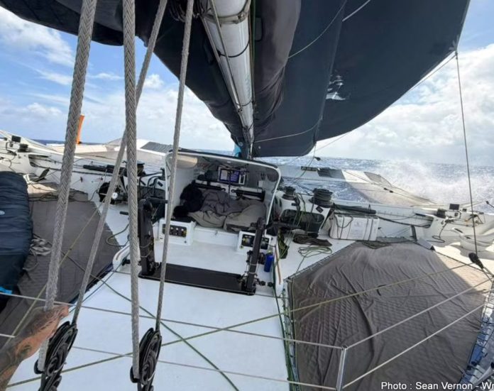 Wraith II on its journey to New Zealand // Photo credit: Sean Vernon via Ultim Boat News Wraith II on its journey to New Zealand // Photo credit: Sean Vernon via Ultim Boat News