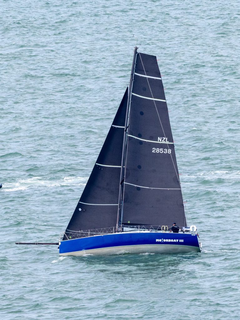Motorboat III provisionally wins Race 1 from Waitemata Harbour to Mangonui Harbour in the 2026 Doyle Sails Round North Island Two Handed Yacht Race // Photo credit: Roger Mills / Boating New Zealand