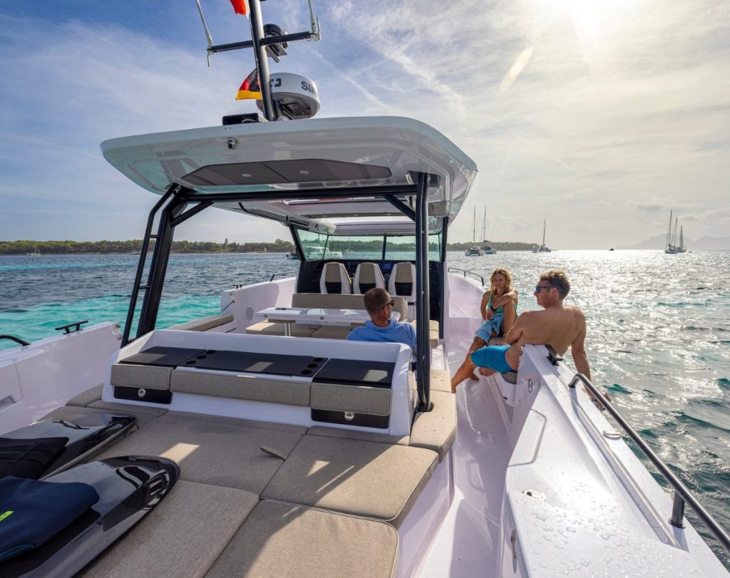 Axopar 45 Cross Top // Photo: Supplied