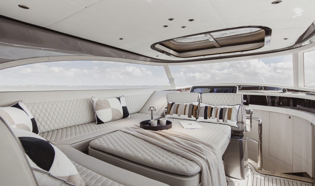 Zeelander 5 // Photo credit: Guillaume Plisson for Zeelander_J3A1362