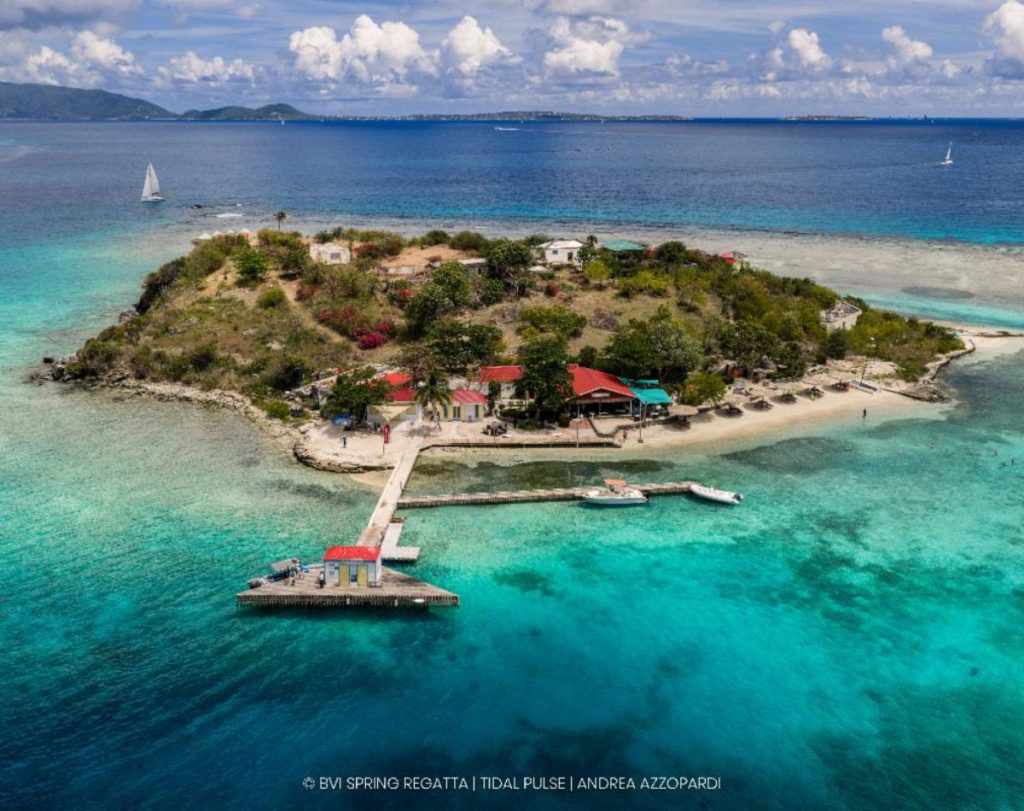 Crews enjoyed the Scrub Island Invitational race from Nanny Cay to the beautiful Marina Cay. // Photo credit: Andrea