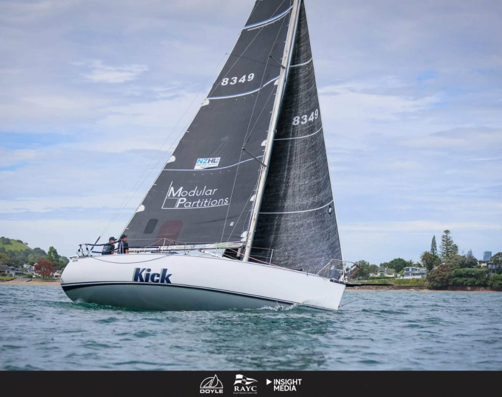 Clean lines and proven form, an Elliott 1050 that has earned her place on the racecourse. // Photo credit: Insight Media