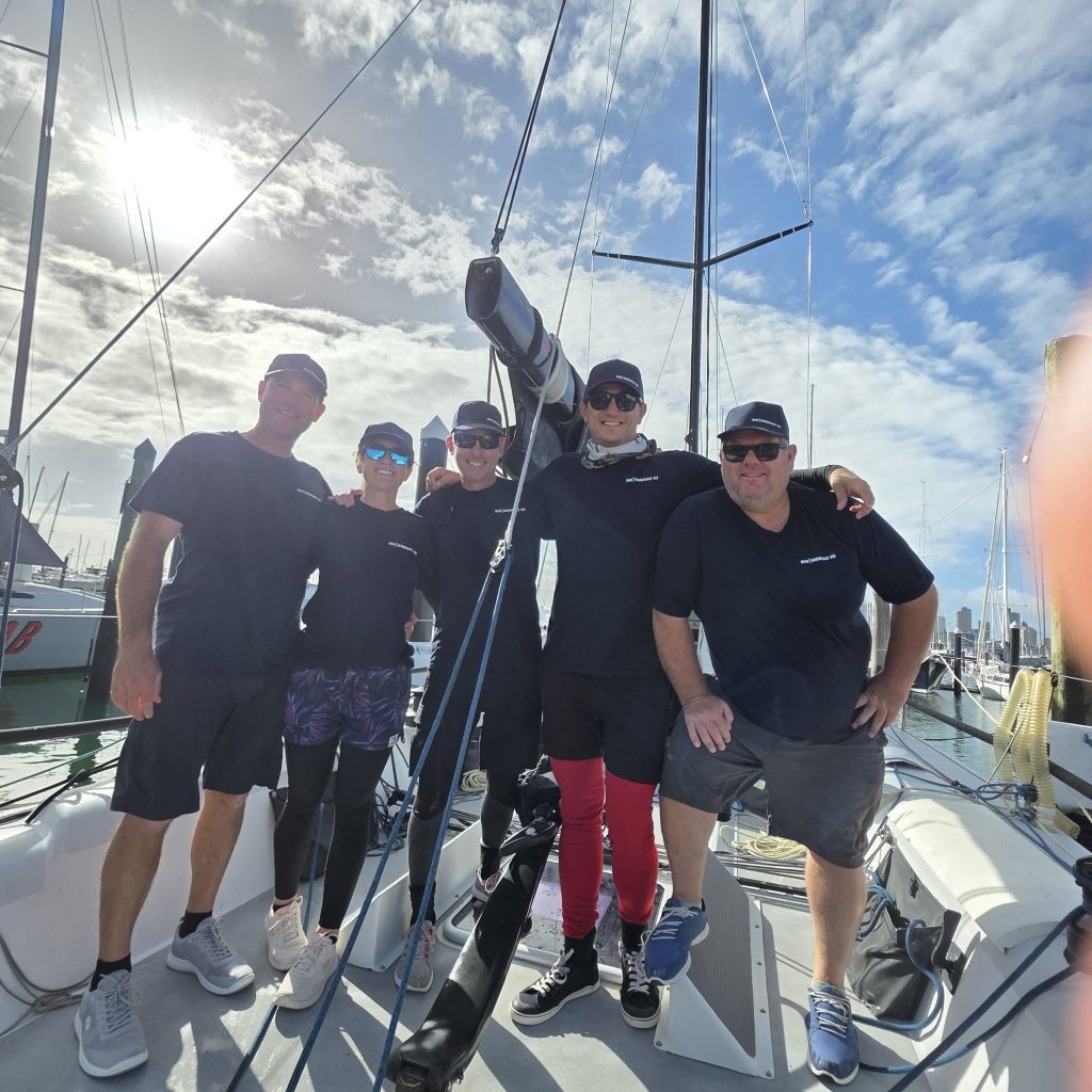 Motorboat III before they head out to the start line for the 2026 Three Kings Offshore Yacht Race // Photo credit: Jacqui Jolliffe / Motorboat III