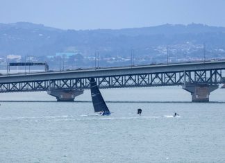 Motorboat III crosses the 2026 Three Kings finish line — happy days — watch