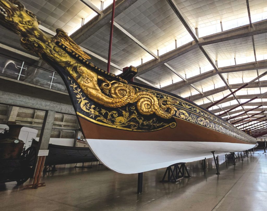 wealth is reflected in the Royal Barge – now lying in the city’s wonderful Maritime Museum. Pity the 80 oarsmen. // Photo credit: LAWRENCE SCHÄFFLER