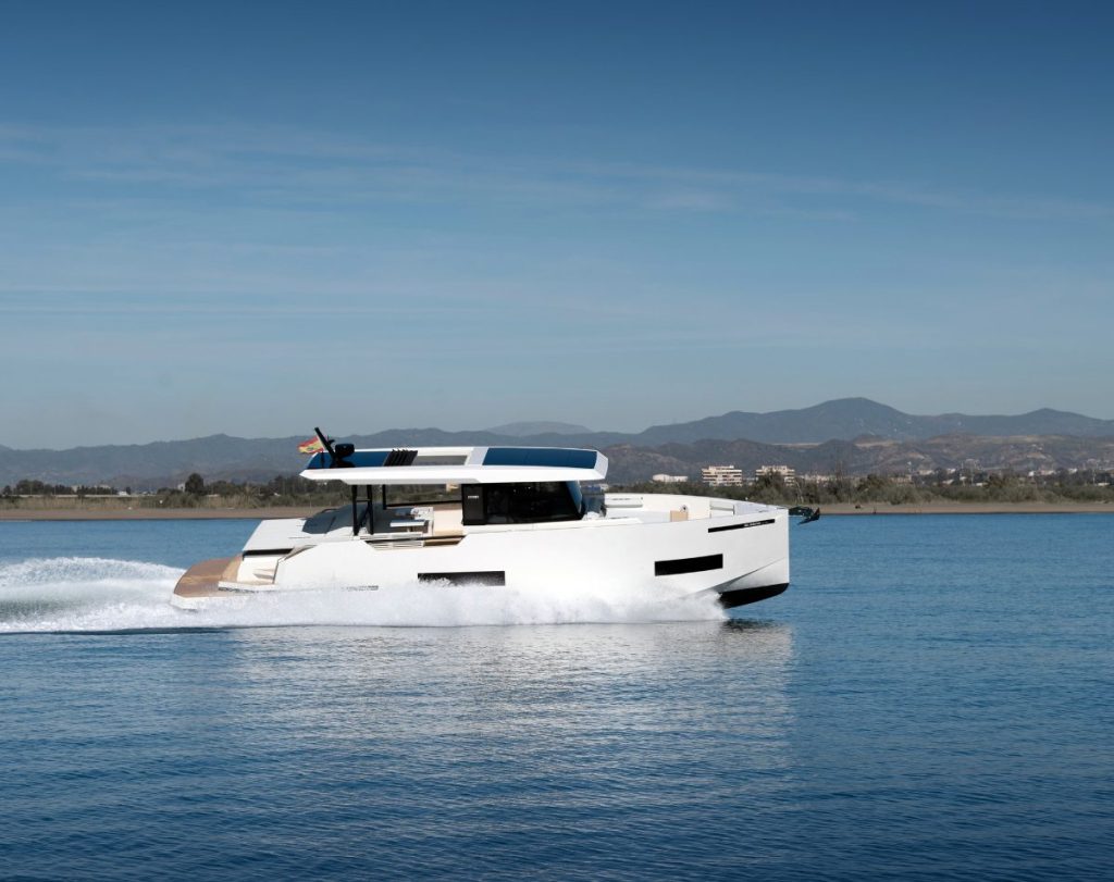 De Antonio D50 COUPE // Supplied