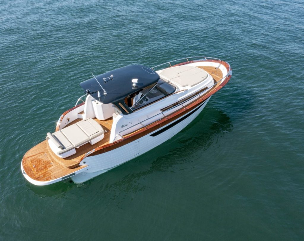 Boatology - Libeccio 11 Cabin New Version 2023 // Supplied