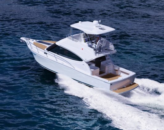 Caribbean 40F // Photo credit: Caribbean Boats