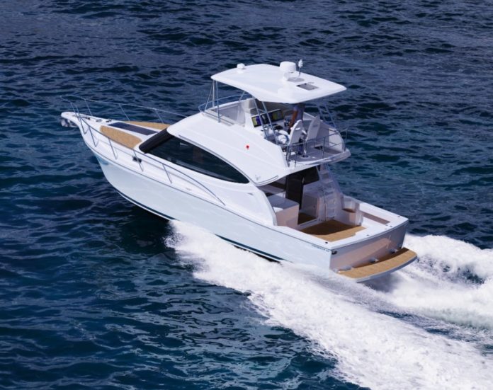 Caribbean 40F // Photo credit: Caribbean Boats