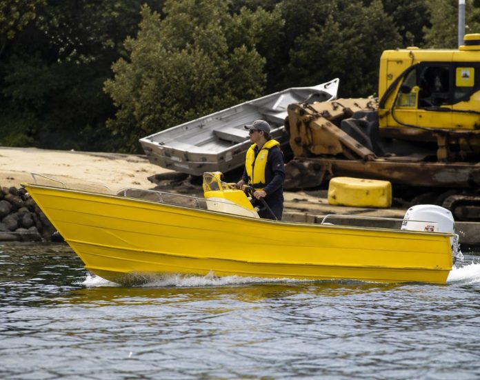 Breeze 4.9m Dory