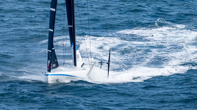 Women & Youth Reign Supreme In Stunning Sardinian Conditions