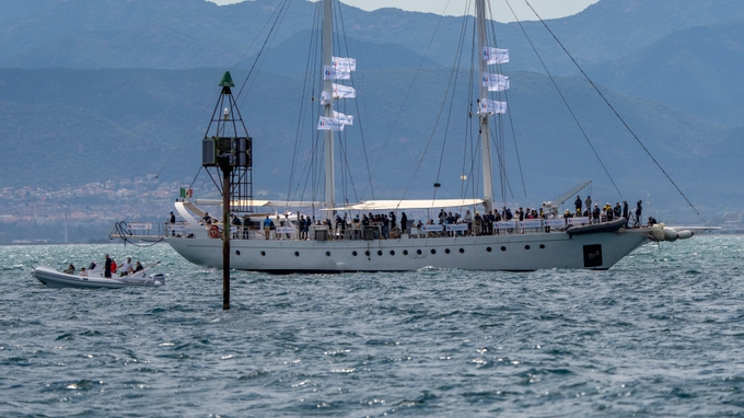 Women & Youth Reign Supreme In Stunning Sardinian Conditions