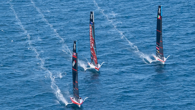 Women & Youth Reign Supreme In Stunning Sardinian Conditions
