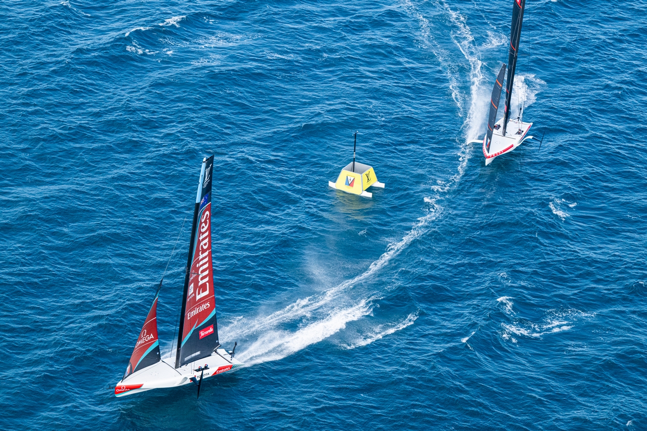 Women & Youth Reign Supreme In Stunning Sardinian Conditions