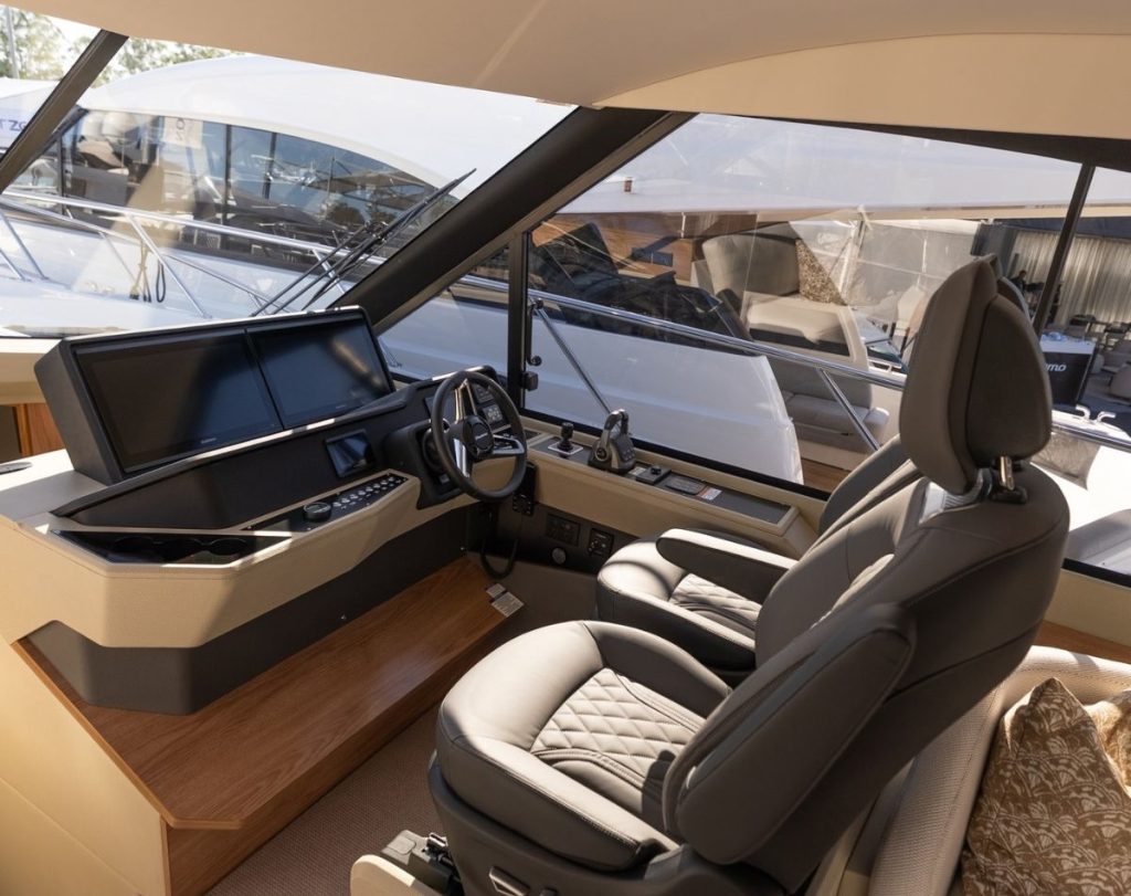 Maritimo S50 Sedan // Maritimo