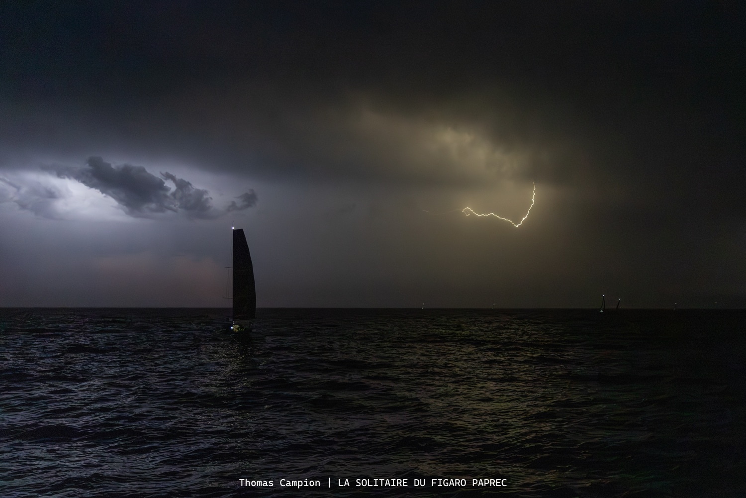 Wild night at sea! Dramatic conditions off Vigo