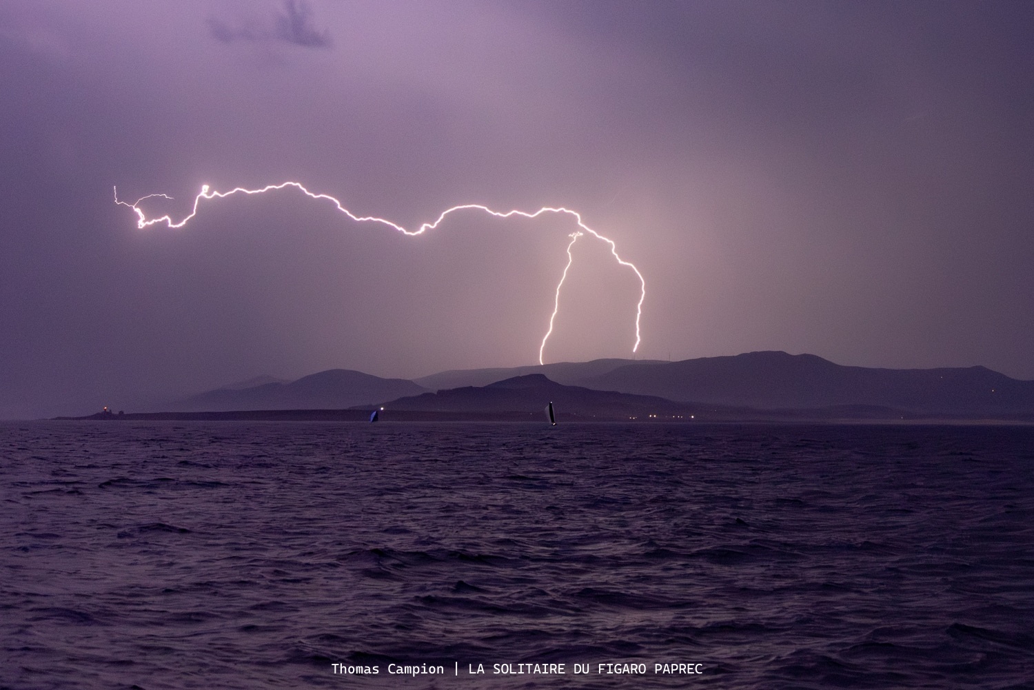 Wild night at sea! Dramatic conditions off Vigo