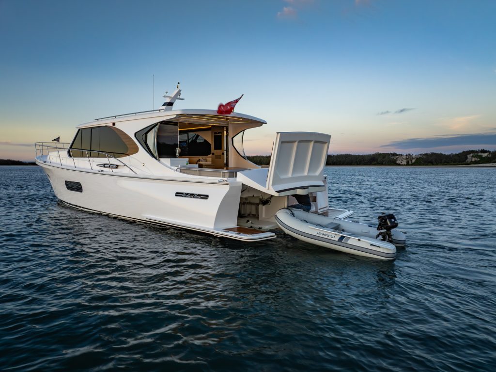 Whitehaven Harbour 52 // Whitehaven Motor Yachts