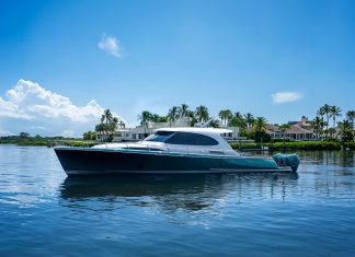 Palm Beach Motor Yachts shatters performance records with the all-new GT50 RS Outboard Edition